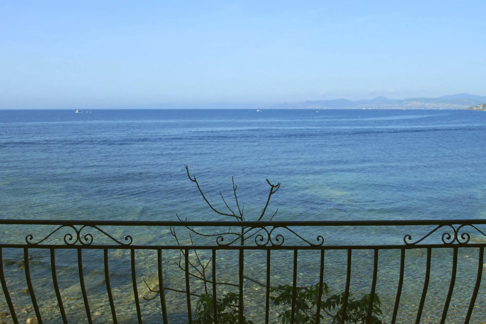 Studio Grand Bleu, Location saisonnière, par Peloola.com photographe à Saint-Raphaël